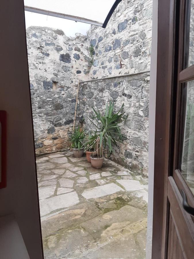 Blue Cottage Apsiou Exterior foto