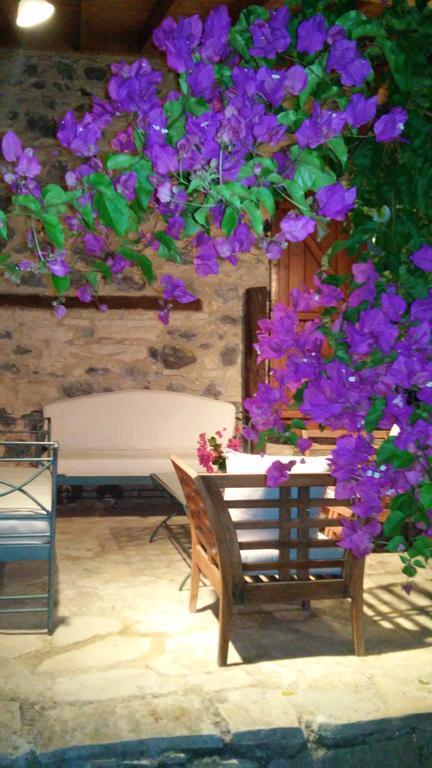 Blue Cottage Apsiou Exterior foto