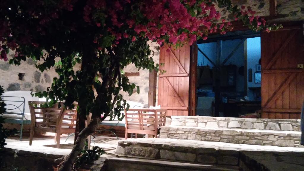 Blue Cottage Apsiou Exterior foto